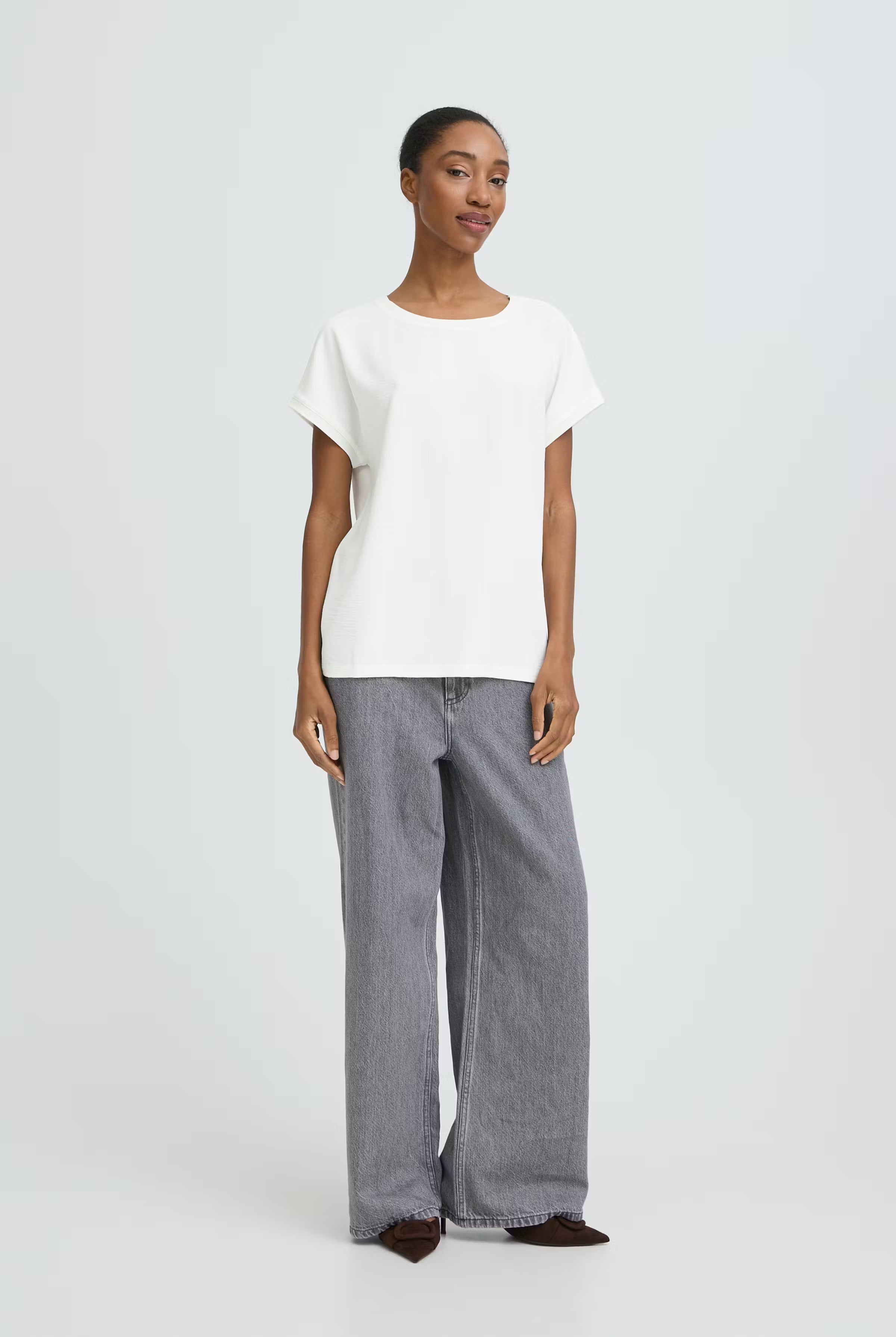 b.young Panyax Tee in Mashmallow