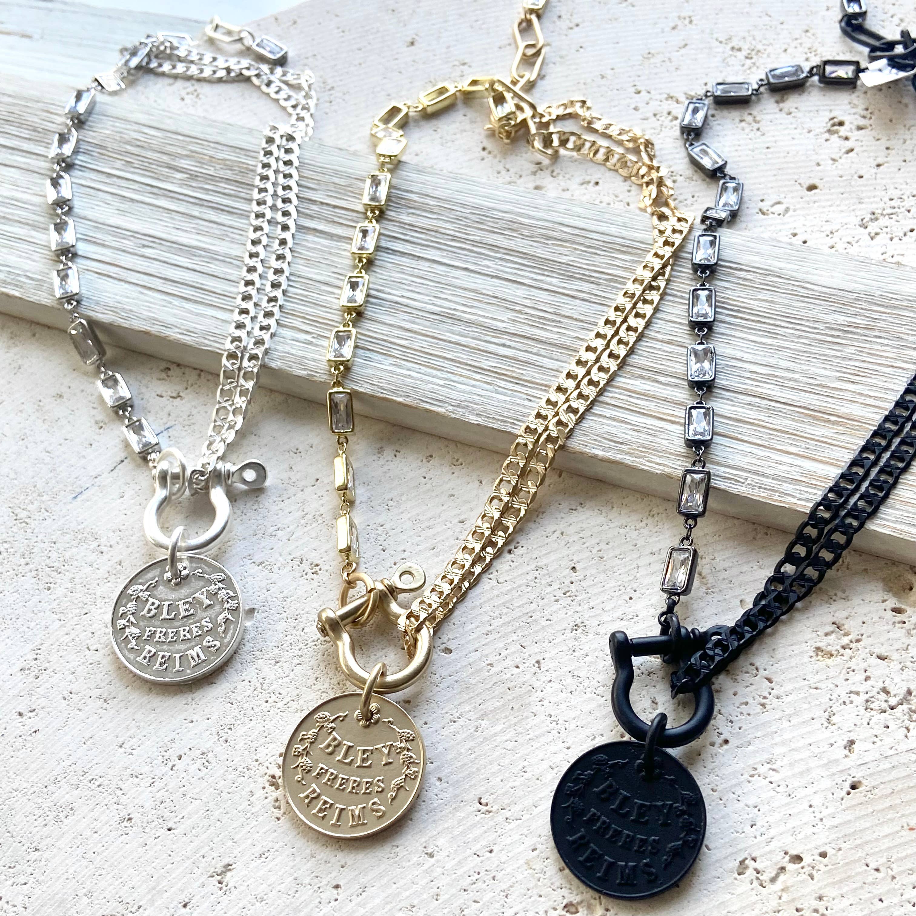 Coin pendant necklace