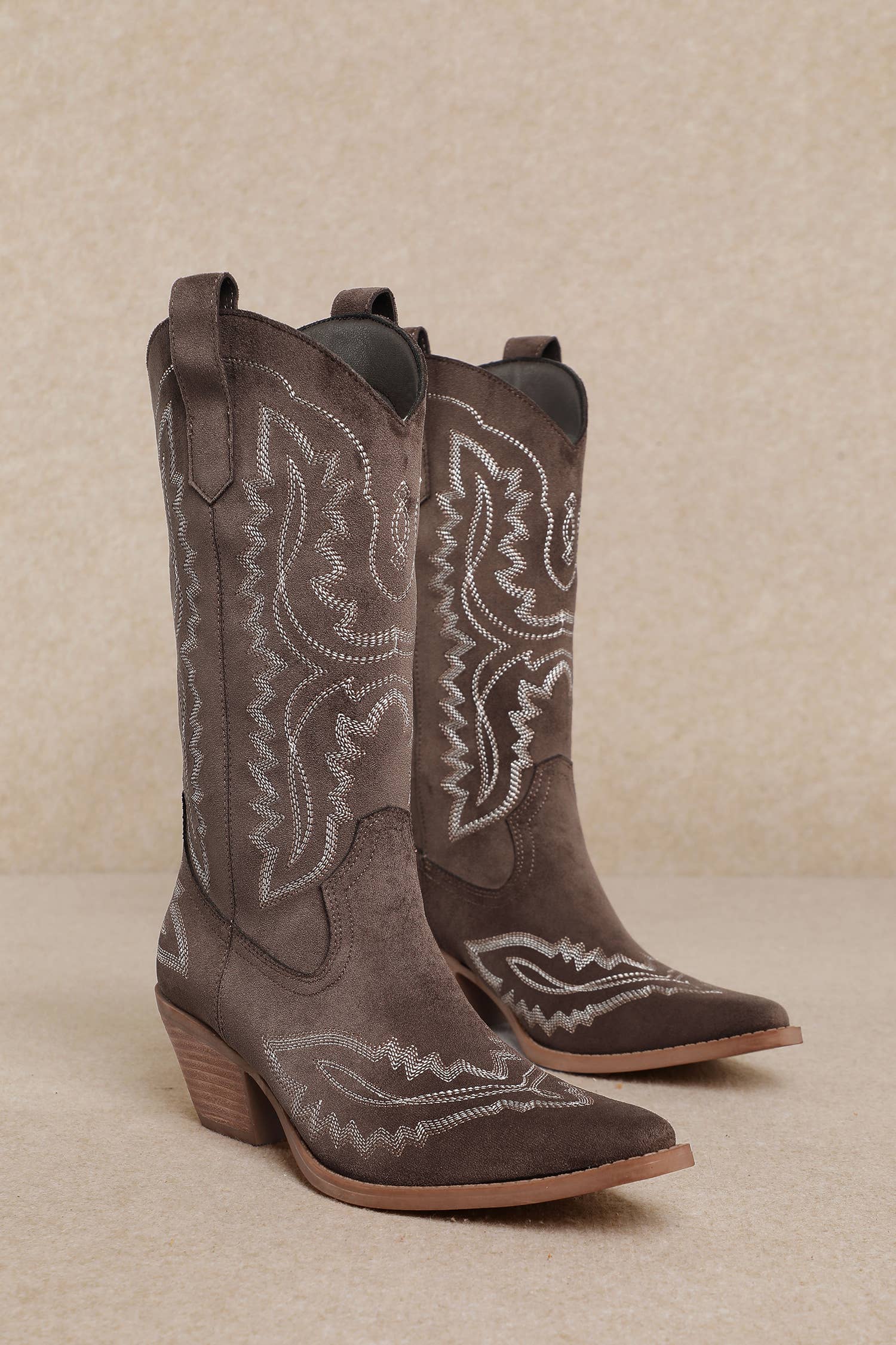 Tessa Cowboy Boot - Coffee