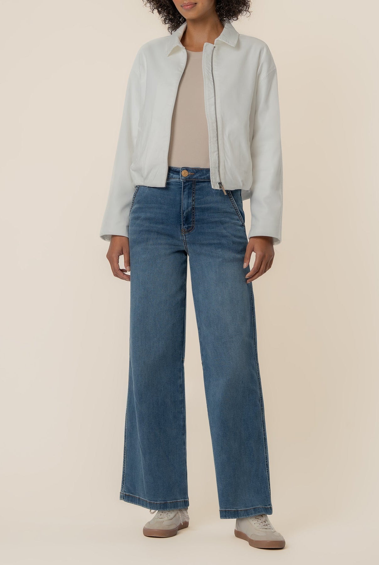 KUT white Dylan front zip jacket with collar pleated hem detail