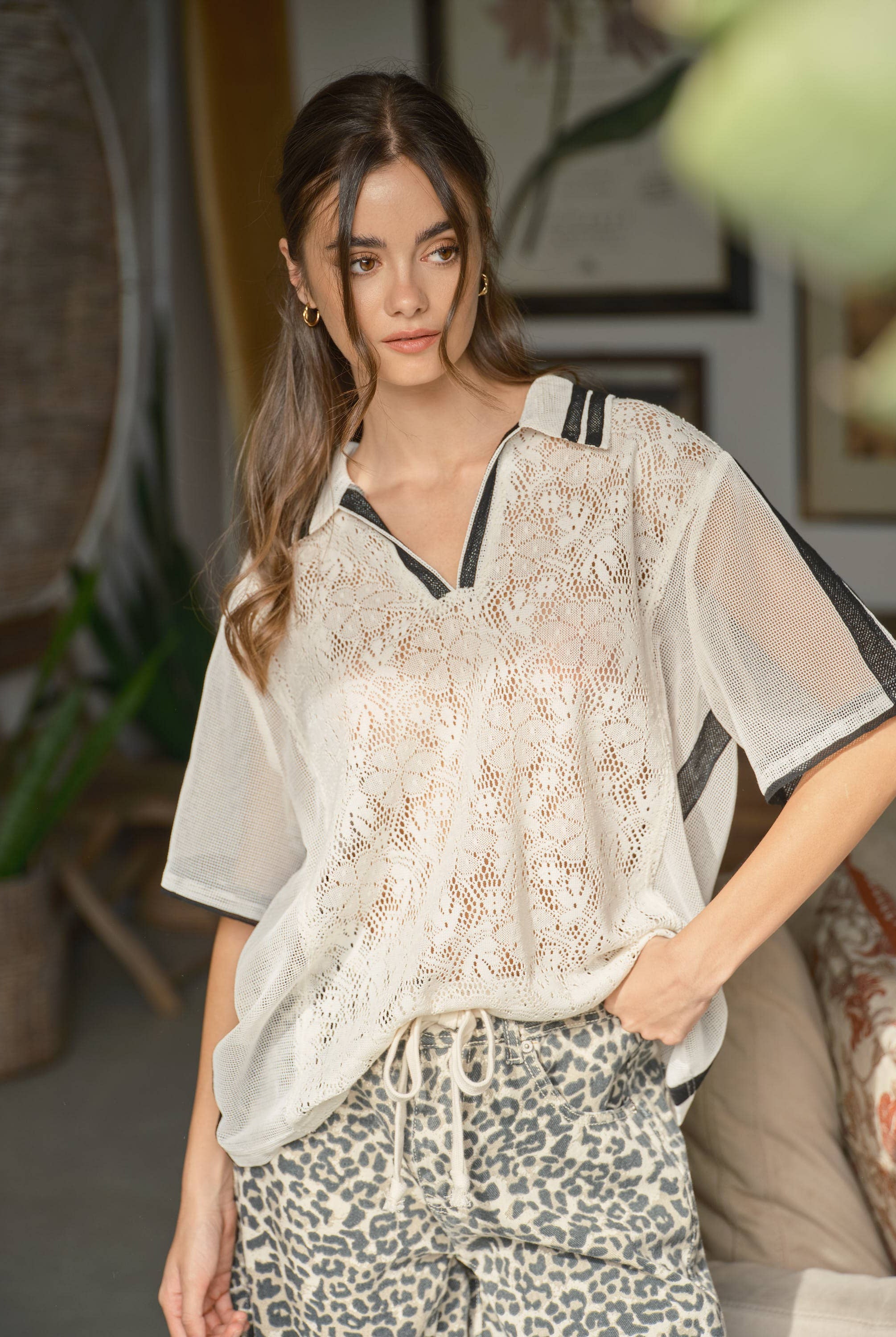 Sporty Oversized Lace Polo Tee in Ivory/Black
