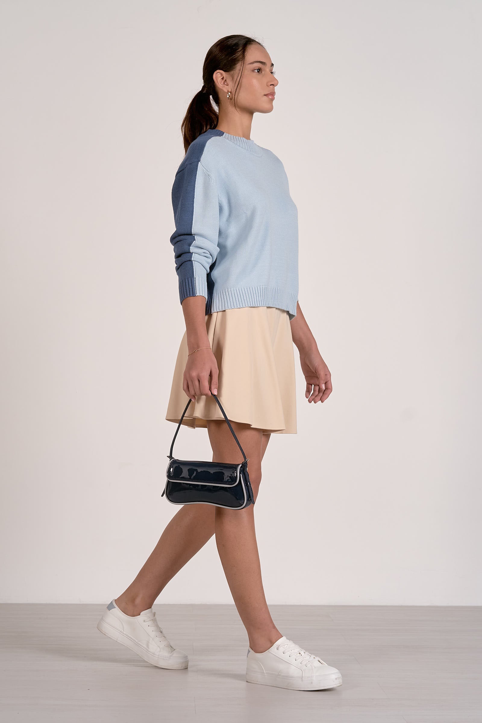 Light Blue and Teal Colorblock Crew Neck Sweater