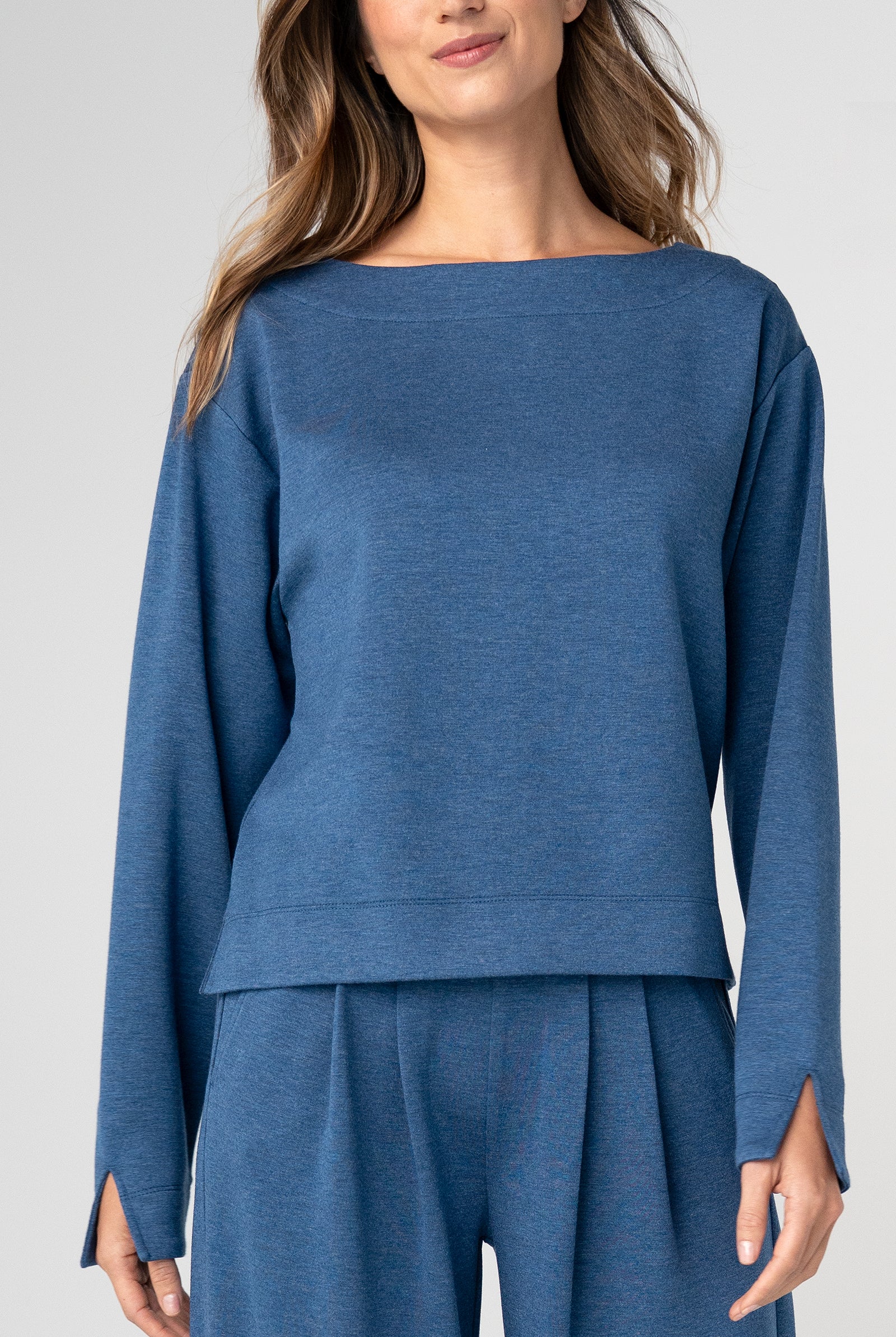 Liverpool Long Sleeve Boat Neck Top in Heathered Navy