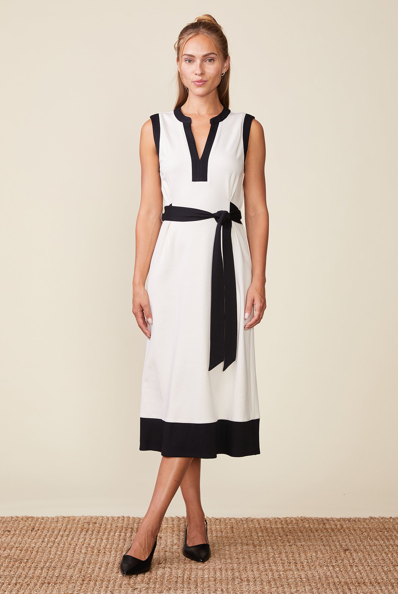 Color Block Tie Dress in Off-White/Black