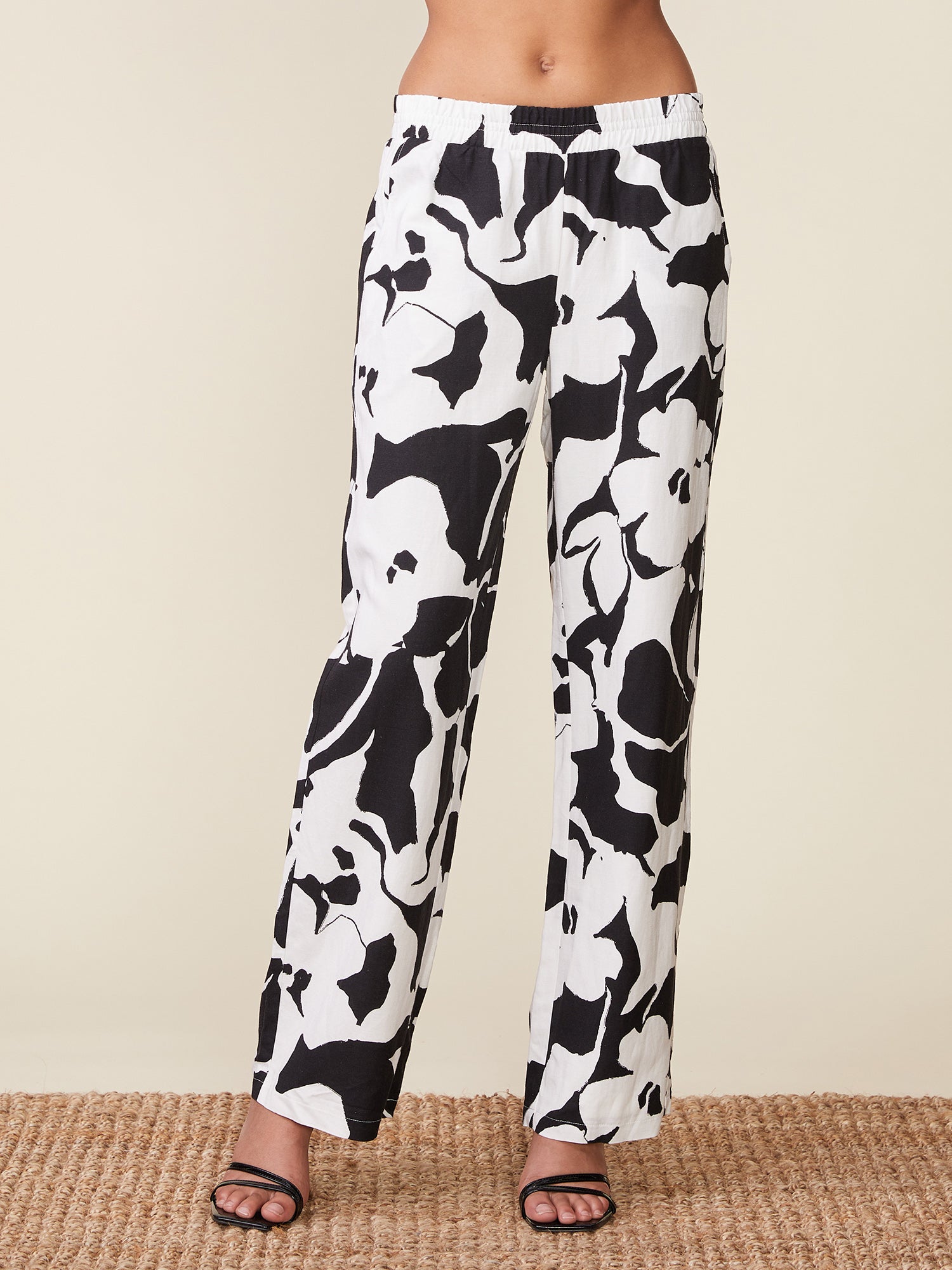 Floral Linen-Blend Pull-On Pants in Black/White