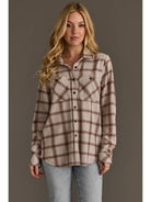  long-sleeve button-up plaid flannel shirt in beige and brown