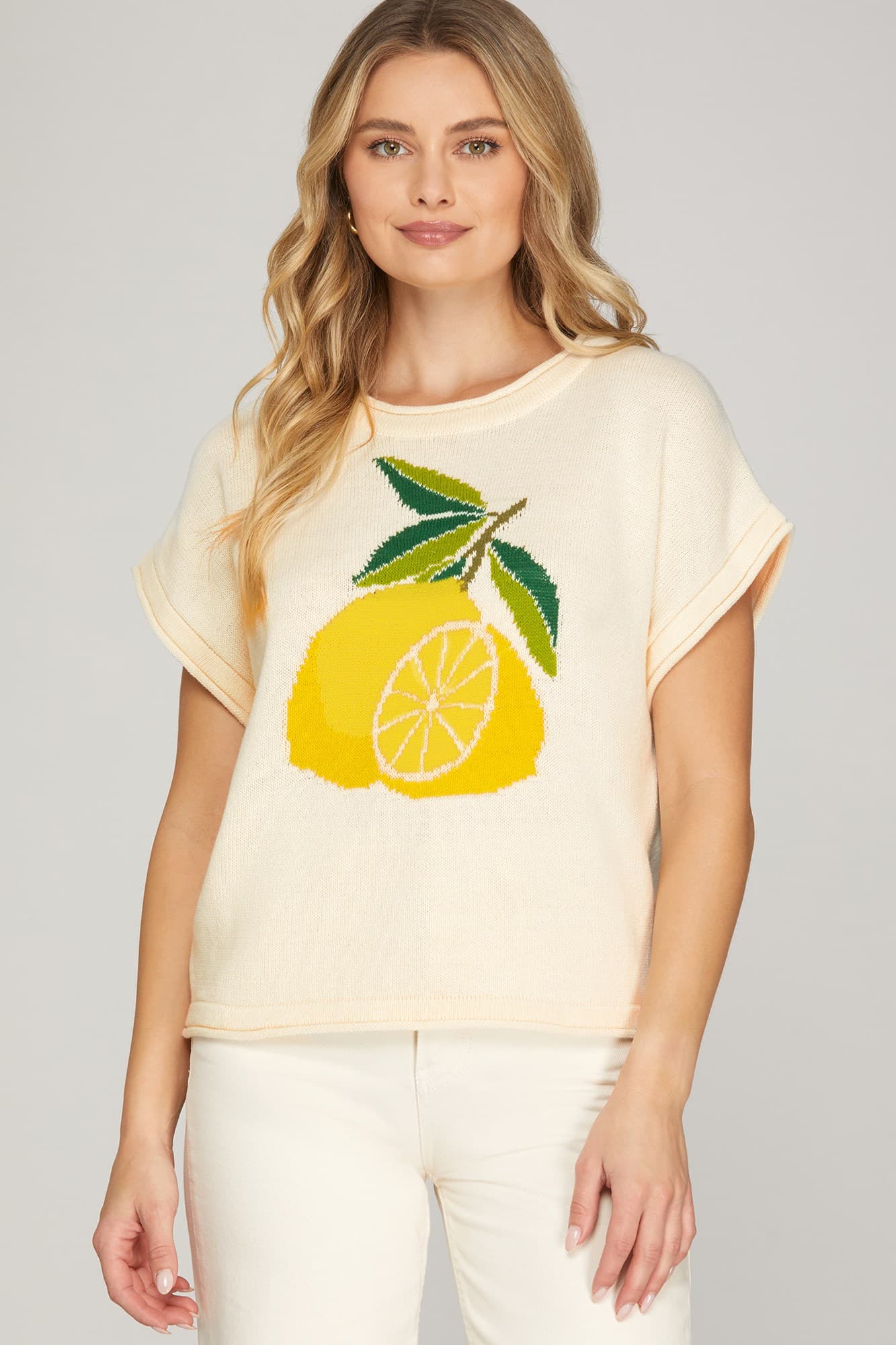 cream short sleeve knit sweater with lemon print