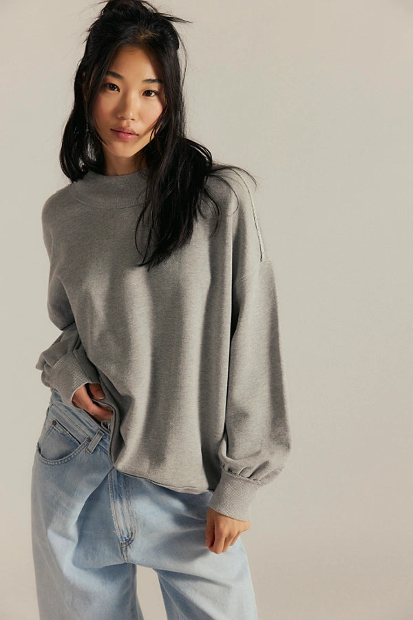 Roomy grey mockneck sweatshirt