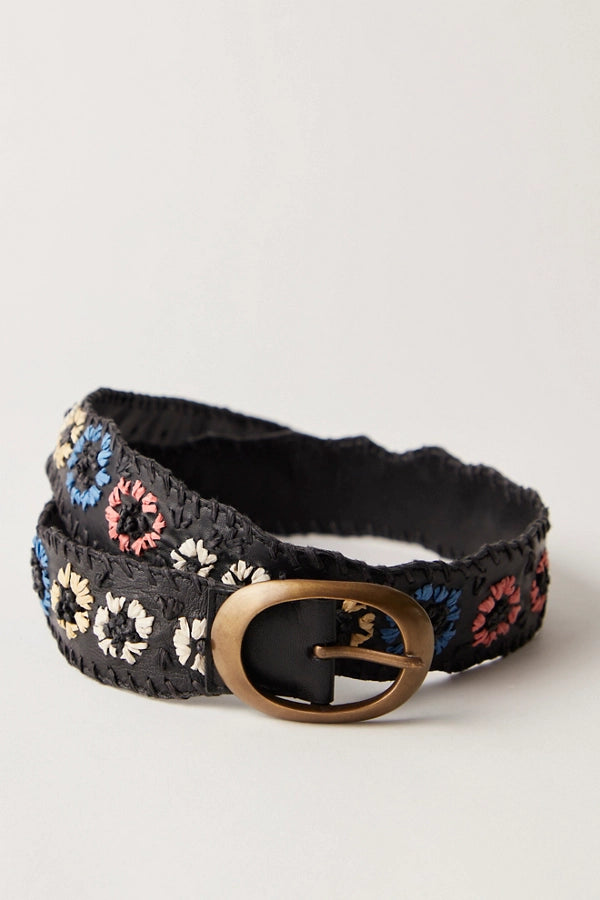 100% Leather Belt with Colorful Raffia Detail