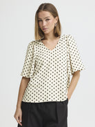 ICHI Zabby Top in Cream/Black