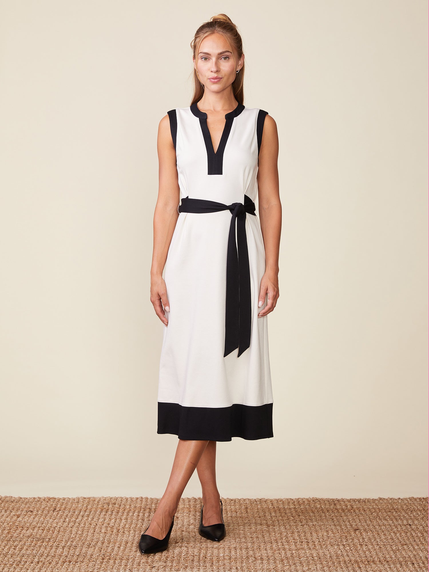 Color Block Tie Dress in Off-White/Black